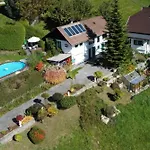 Haus St Peter , Midden In Meren Gebied Karinthie ראדנטיין